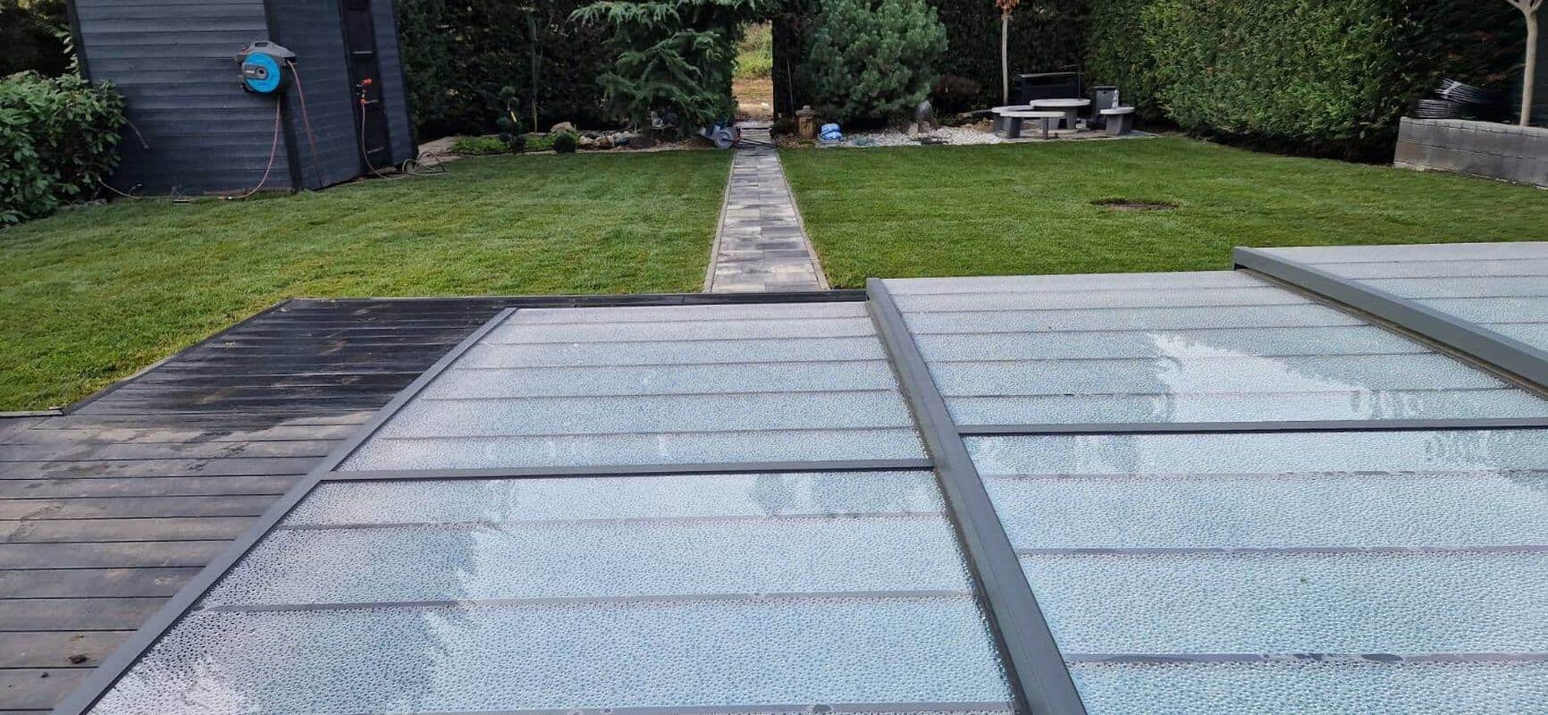 Medencekörüli WPC terasz