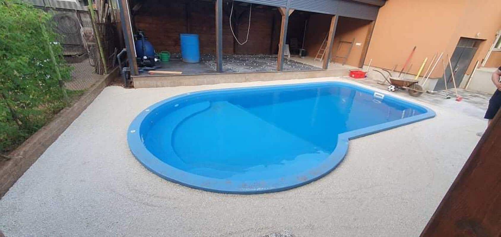 Prémium medence komplexum